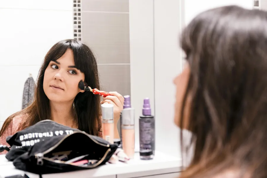 Welche Styling-Tipps helfen bei der Auswahl von Kleidung für unterschiedliche Körpergrößen?