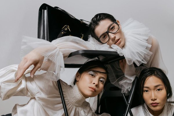 Wie finde ich die ideale Frisur, die zu meinem Mode-Stil passt?