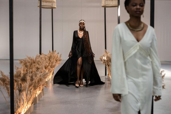 Wie kann ich beim Einkaufen Geld sparen und dennoch stilvoll sein?